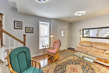 Charming Historic Condo with Grill Walk to Dtwn and UW Laramie